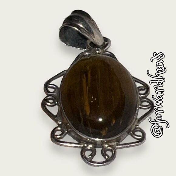 Tiger’s Eye Pendant in 925 Sterling Silver - Picture 6 of 9